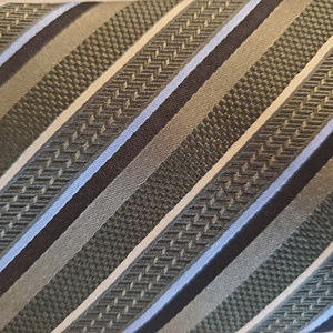 Enro Platinum Silk Tie - EUC